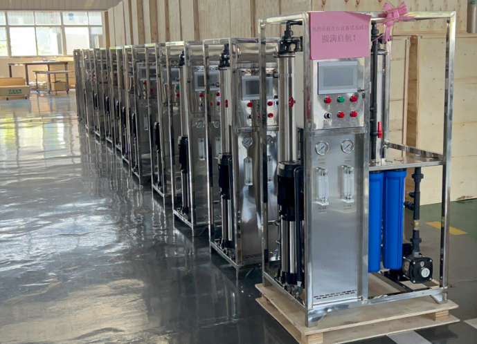 Projeto de purificação de água escolar VLLRO Malásia: pré-tratamento dividido + solução de sistema RO simplificado
